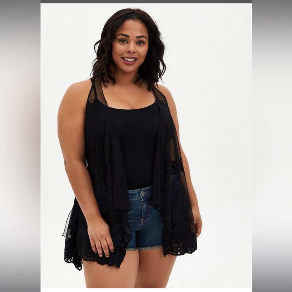 TORRID Black Embroidered Mesh Vest - Size 3 NWT